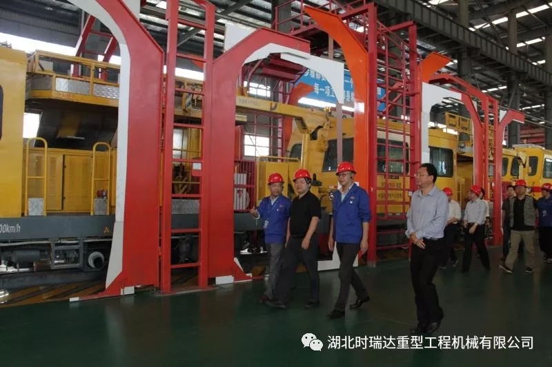湖北省第三巡视组莅临开云网页版登录入口重工参观考察